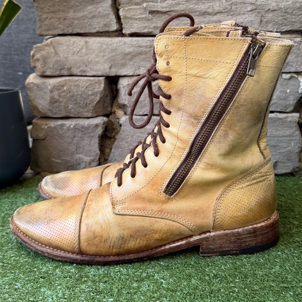 Bed Stu Cobbler Sabre Leather Women’s Boots